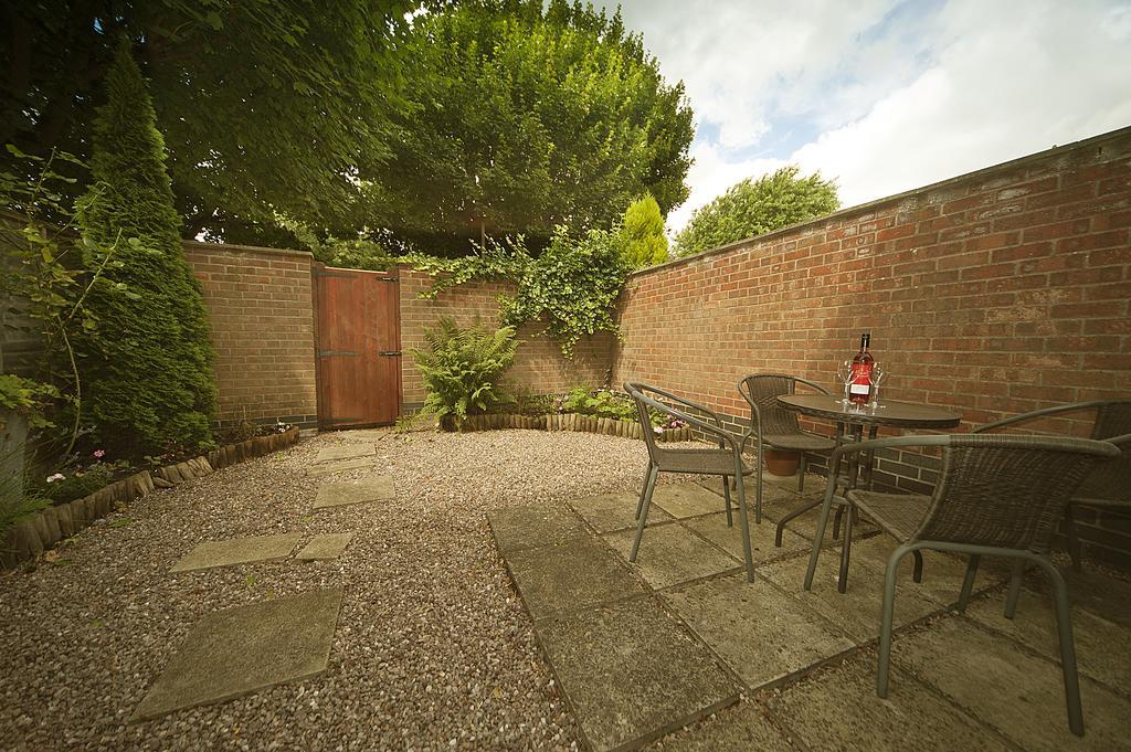 Villa Grayz Townhouse - Free Onsite Parking For 2 Cars Lincoln Zimmer foto